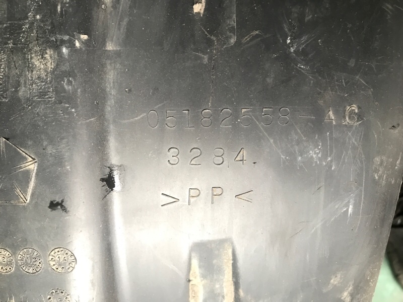 Подкрылок задний правый JEEP PATRIOT 10-17 2.0 ECN Подкрылок задний правый JEEP PATRIOT 10-17 2.0 ECN