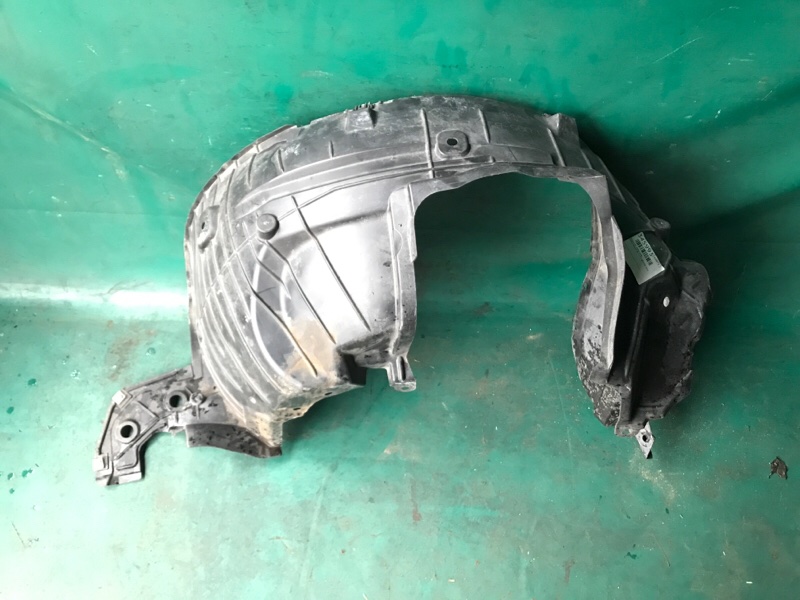 Подкрылок передний правый ROGUE 08-15 2015 2.5 QR25DE