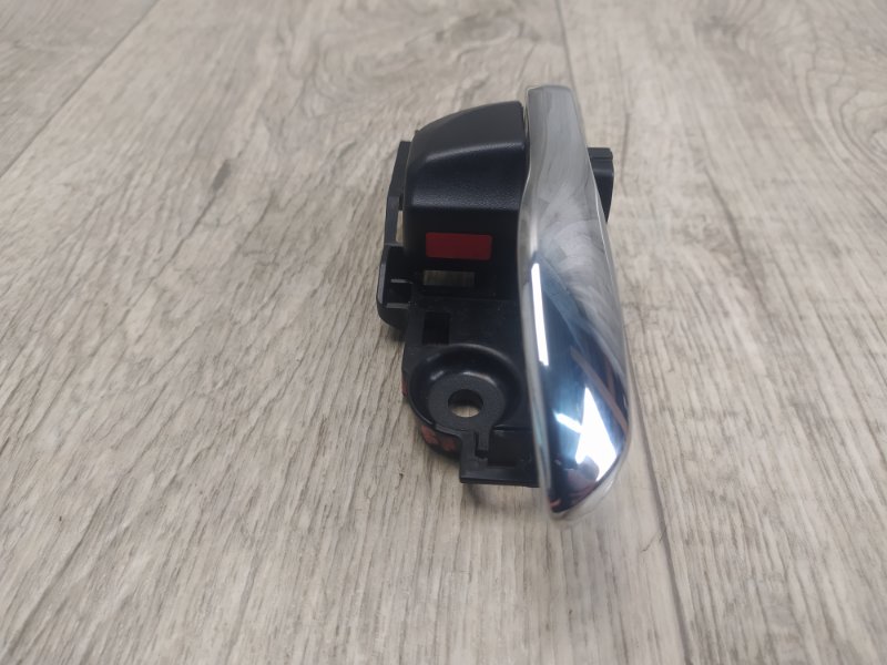 Ручка двери внутренняя передняя правая PRIUS 16- 2017 1.8 2ZRFXE