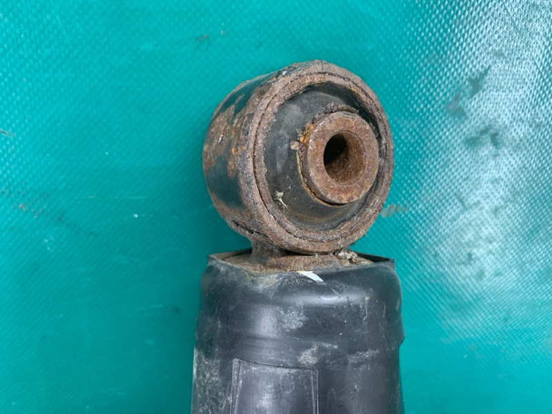 Амортизатор задний ACURA MDX (YD2) 06-13 3.7 J37A1