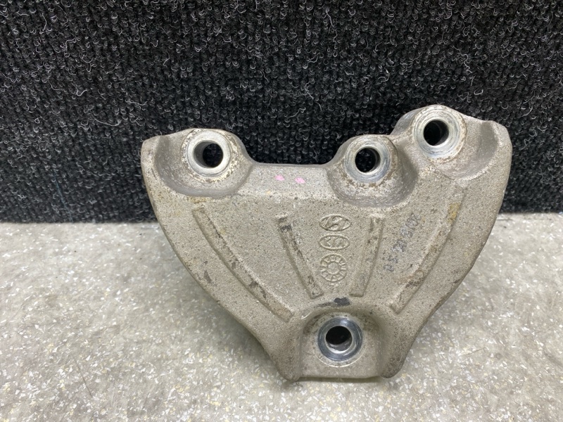 Кронштейн опоры двигателя правый KIA SORENTO UM 14- 2015 2.4 G4KJ 21825-C5000 Б/У