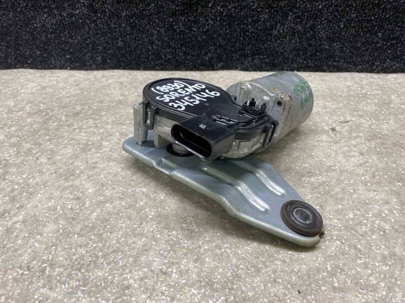 Моторчик стеклоочистителя передний SORENTO UM 14- 2015 2.4 G4KJ Моторчик стеклоочистителя передний SORENTO UM 14- 2015 2.4 G4KJ