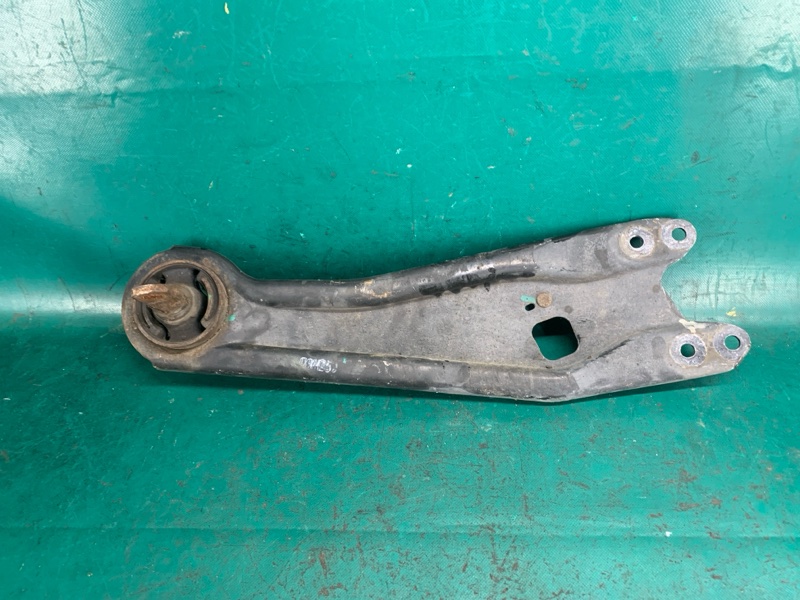 Рычаг задней подвески продольный левый MDX (YD2) 06-13 2009 3.7 J37A1 Рычаг задней подвески продольный левый MDX (YD2) 06-13 2009 3.7 J37A1