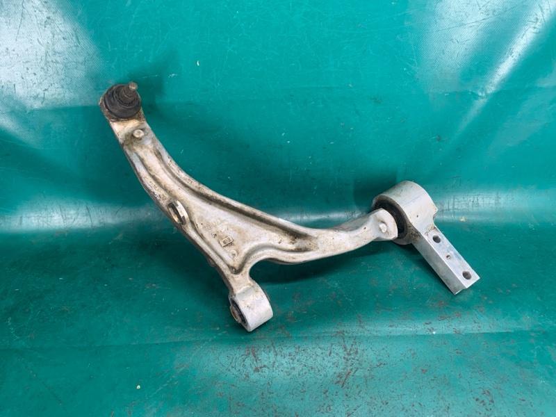 Рычаг передней подвески нижний правый MDX (YD2) 06-13 2009 3.7 J37A1