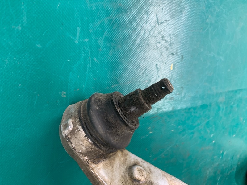 Рычаг передней подвески нижний правый ACURA MDX (YD2) 06-13 3.7 J37A1