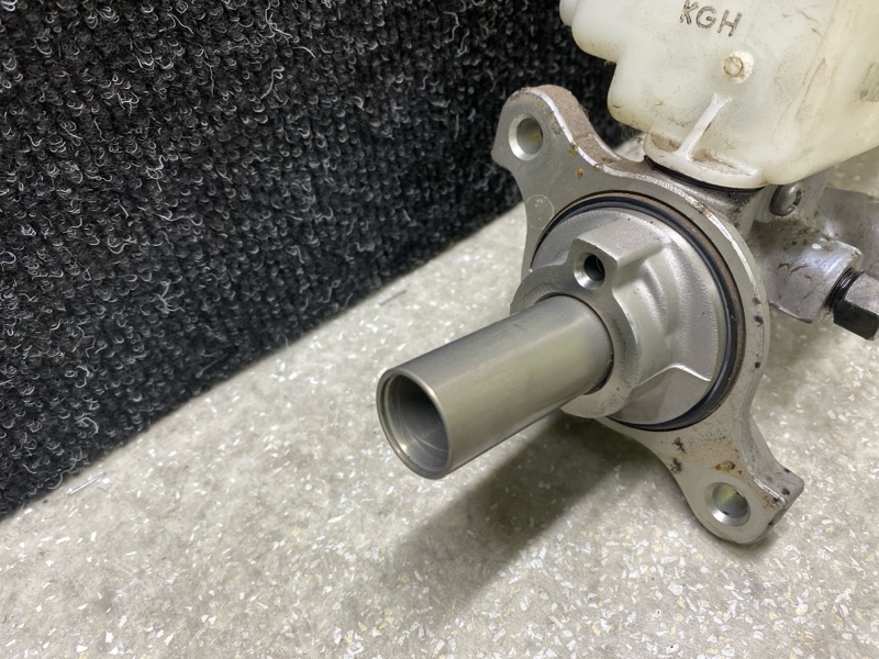 Главный тормозной цилиндр SORENTO UM 14- 2015 2.4 G4KJ