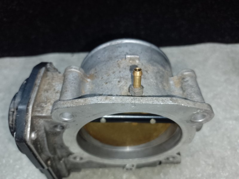 Дроссельная заслонка GX470 02-09