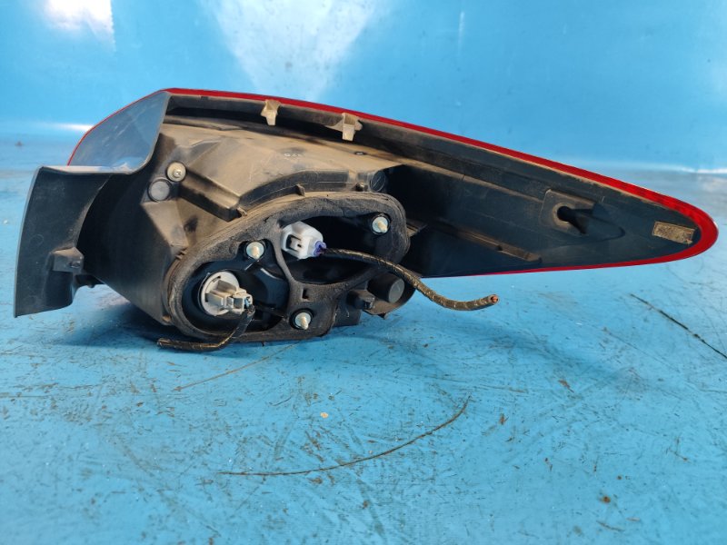 Фонарь наружный левый MAZDA 6 GJ 12- Фонарь наружный левый MAZDA 6 GJ 12-