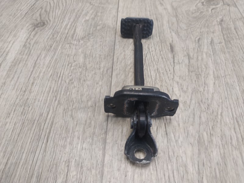 Ограничитель двери задний правый ACURA TLX 14-17 2.4 K24W7