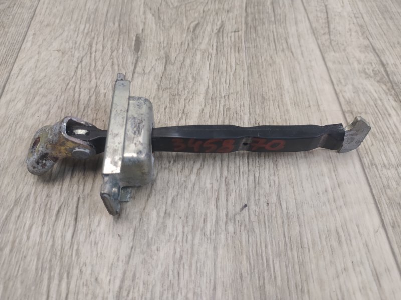 Ограничитель двери задний правый PRIUS 16- 2017 1.8 2ZRFXE