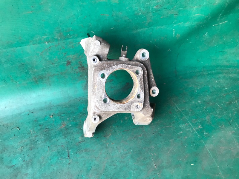 Цапфа левая FORD FUSION 14- C15HDTX Цапфа левая FORD FUSION 14- C15HDTX