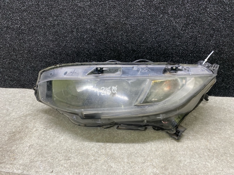 Запчасть фара левая HONDA CIVIC FC/FK 15- 2019 2.0L 4 33150-TBA-A31 Б/У Фара левая HONDA CIVIC FC/FK 15- 2019 2.0L 4 33150-TBA-A31 Б/У