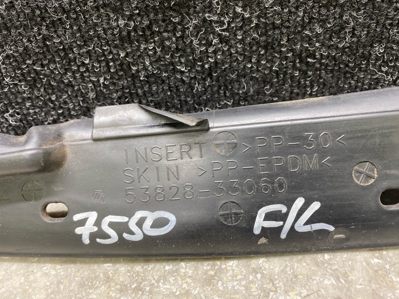 Пыльник крыла передний левый ES350 06-12 2007 3.5 2GR-FE Пыльник крыла передний левый ES350 06-12 2007 3.5 2GR-FE