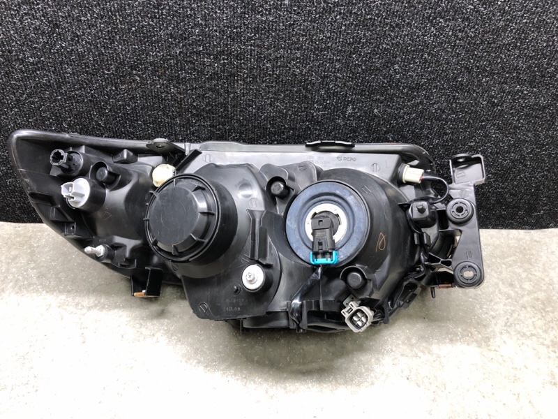Фара левая FORESTER SG 02-07 2005 2.5 EJ253