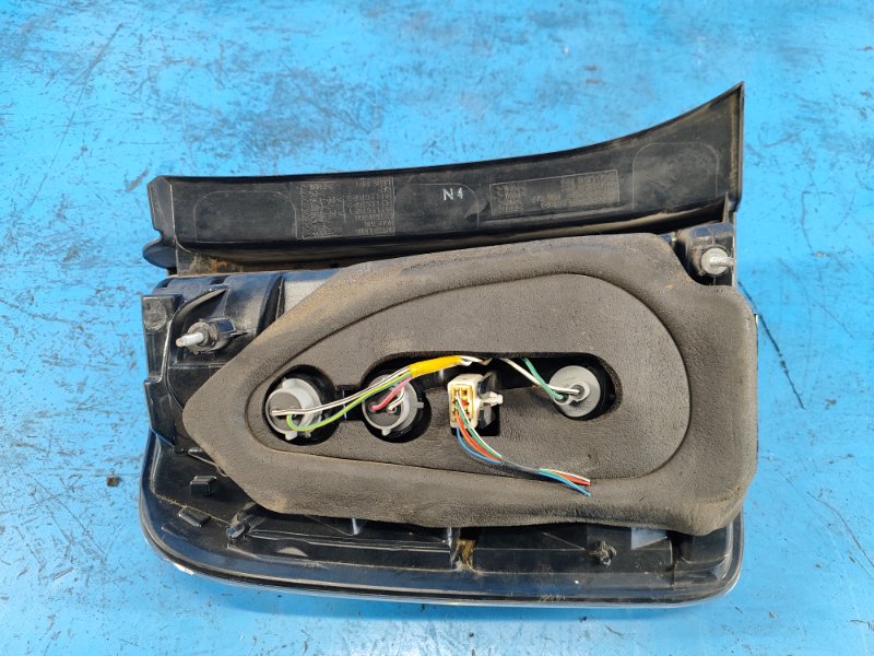 Фонарь наружный правый PRIUS - 20 03-11