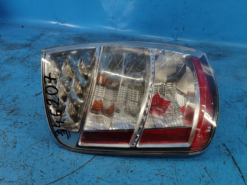 Фонарь наружный левый PRIUS - 20 03-11