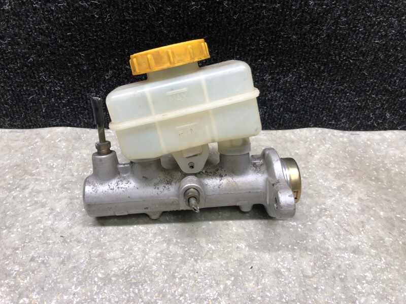 Главный тормозной цилиндр SUBARU FORESTER SG 02-07 2.5 EJ253 Главный тормозной цилиндр SUBARU FORESTER SG 02-07 2.5 EJ253