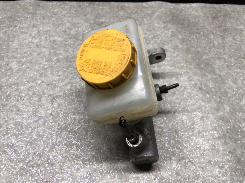 Главный тормозной цилиндр FORESTER SG 02-07 2005 2.5 EJ253 Главный тормозной цилиндр FORESTER SG 02-07 2005 2.5 EJ253