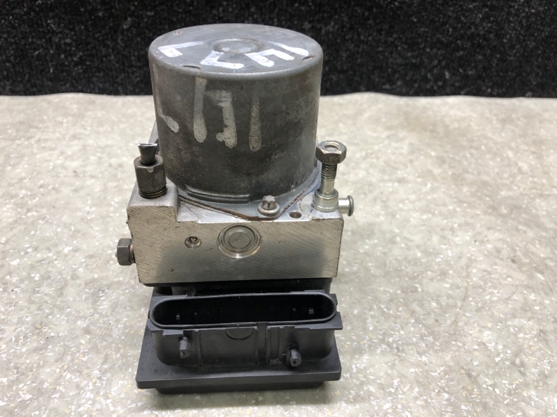 Блок ABS SUBARU FORESTER SG 02-07 2.5 EJ253