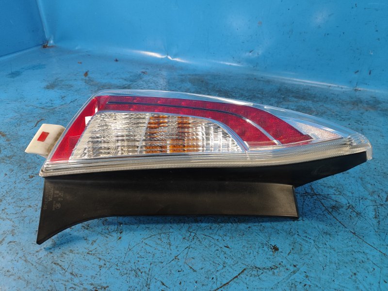 Фонарь наружный левый TOYOTA PRIUS - 30 09-17