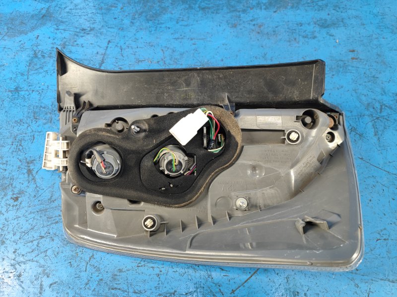 Фонарь наружный левый PRIUS - 30 09-17 2013