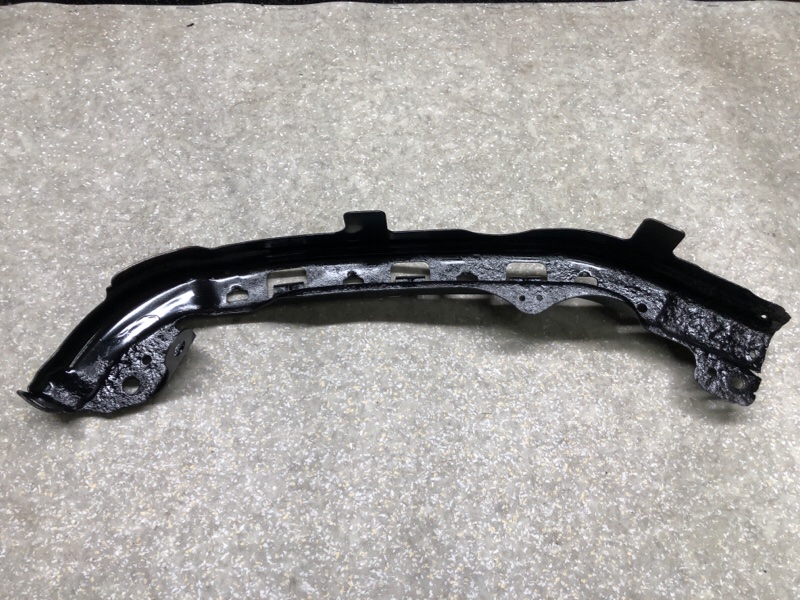 Кронштейн переднего бампера (под фарой) правый FORESTER SG 02-07 2005 2.5 EJ253