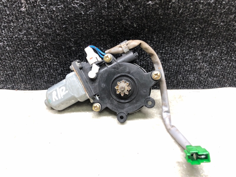 Моторчик стеклоподъемника задний правый SUBARU FORESTER SG 02-07 2005 2.5 EJ253 62188SA002 Б/У