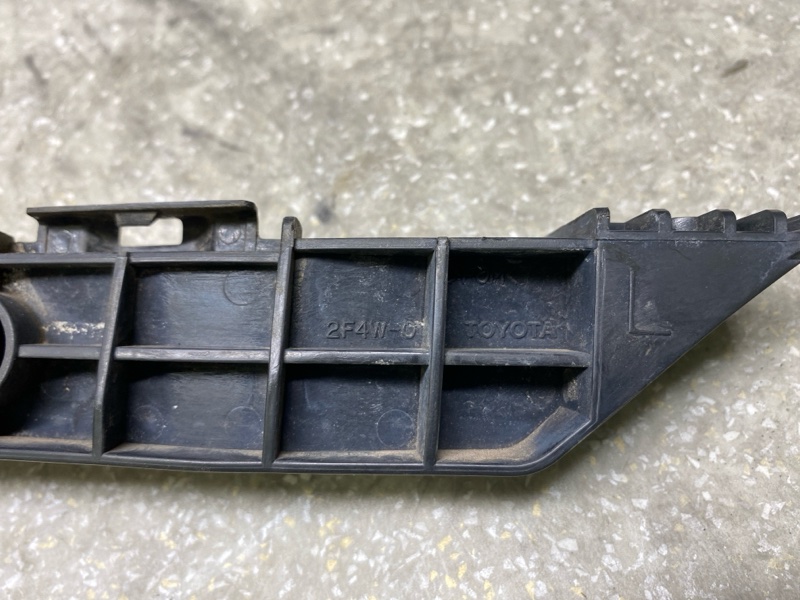 Кронштейн переднего бампера (на крыле) левый LEXUS ES350 06-12 3.5 2GR-FE