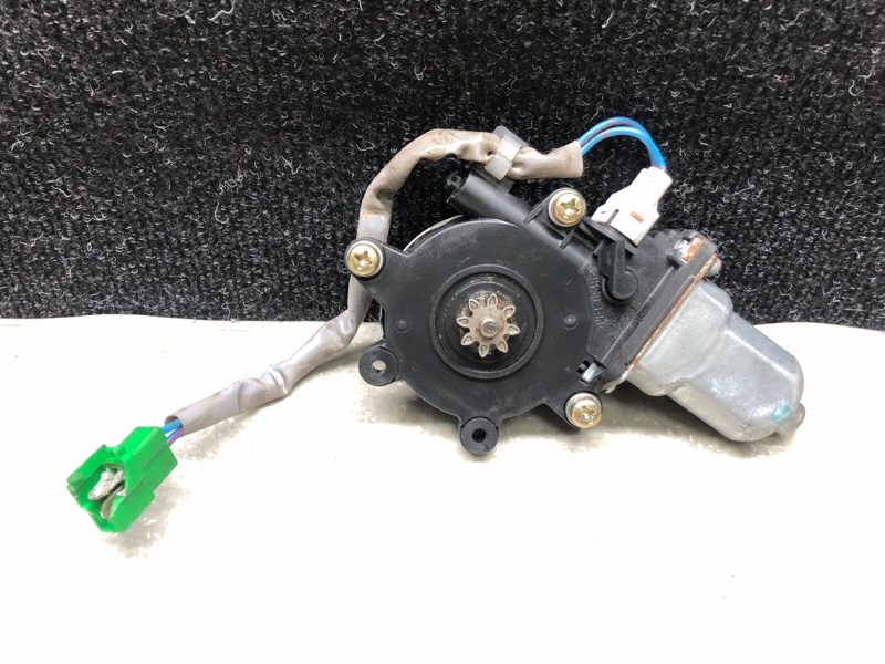 Моторчик стеклоподъемника задний левый SUBARU FORESTER SG 02-07 2005 2.5 EJ253 62188SA012 Б/У