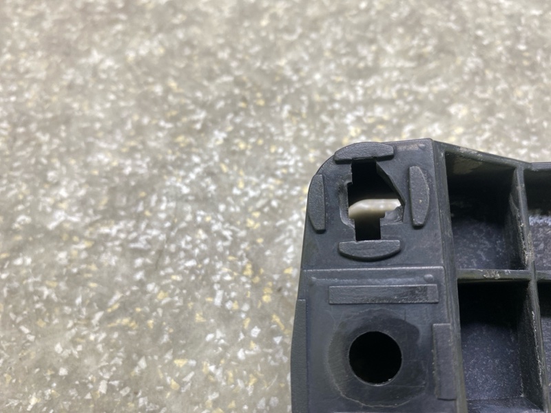 Кронштейн переднего бампера (на крыле) левый ES350 06-12 2007 3.5 2GR-FE