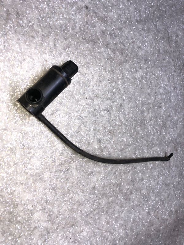Насос омывателя стекла SUBARU FORESTER SG 02-07 2005 2.5 EJ253 86611AG000 Б/У