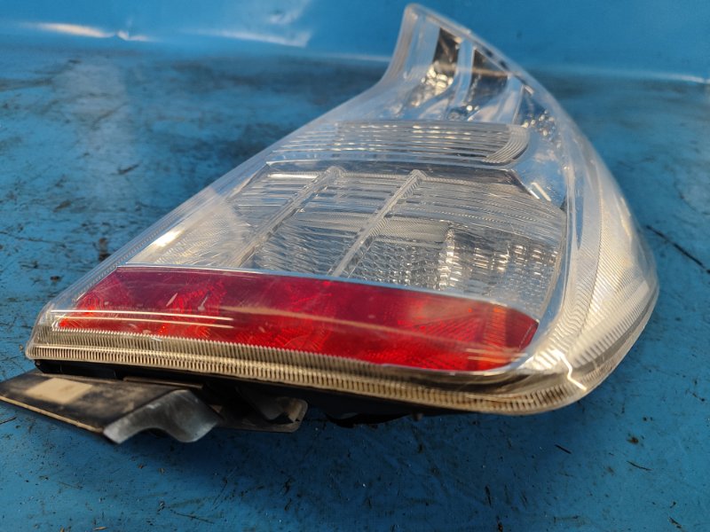 Фонарь наружный правый PRIUS - 30 09-17