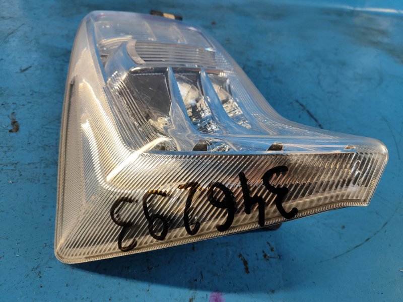 Фонарь наружный правый PRIUS - 30 09-17