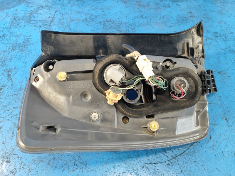 Фонарь наружный правый PRIUS - 30 09-17