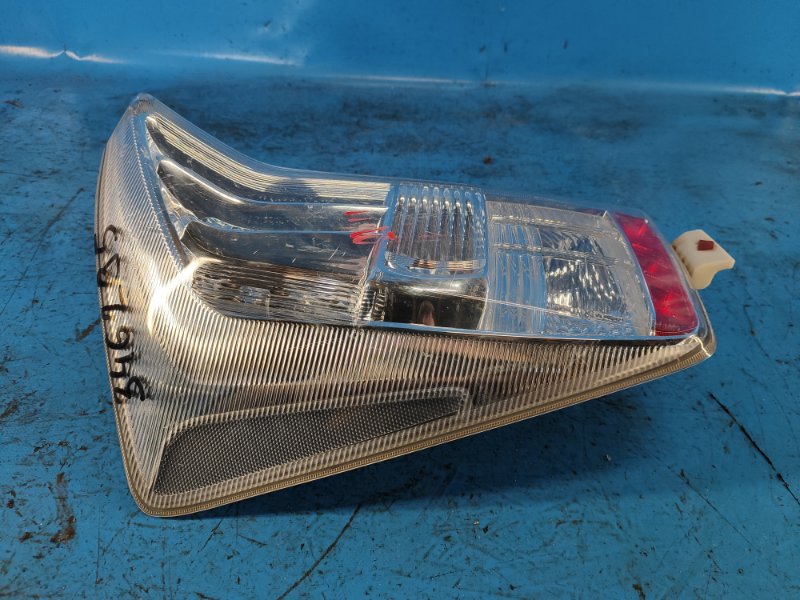 Фонарь наружный левый TOYOTA PRIUS - 30 09-17