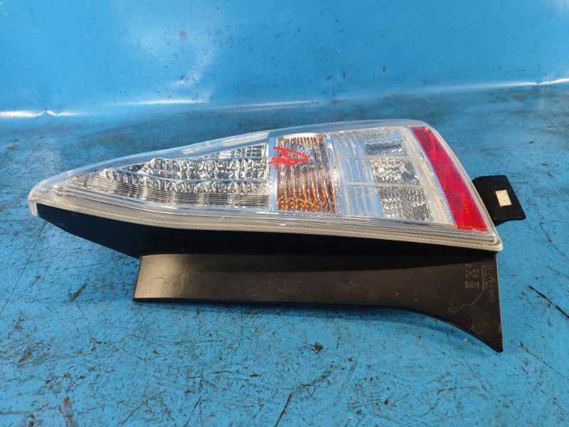 Фонарь наружный правый PRIUS - 30 09-17 Фонарь наружный правый PRIUS - 30 09-17