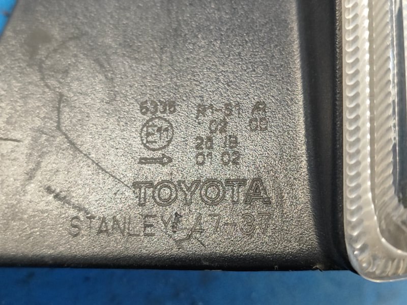 Фонарь наружный правый PRIUS - 30 09-17 Фонарь наружный правый PRIUS - 30 09-17