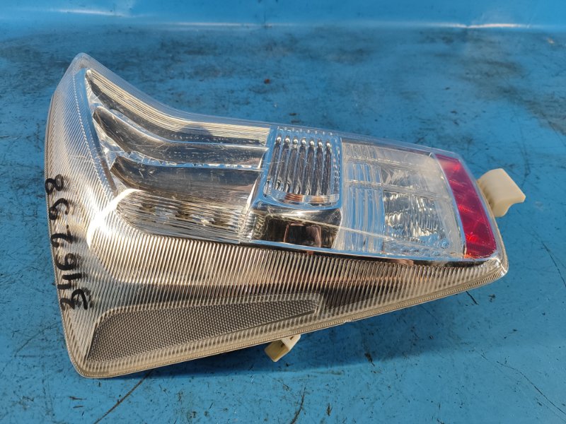 Фонарь наружный левый PRIUS - 30 09-17 Фонарь наружный левый PRIUS - 30 09-17