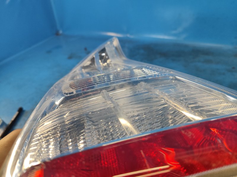 Фонарь наружный левый PRIUS - 30 09-17 Фонарь наружный левый PRIUS - 30 09-17