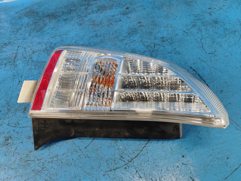 Фонарь наружный левый PRIUS - 30 09-17 Фонарь наружный левый PRIUS - 30 09-17