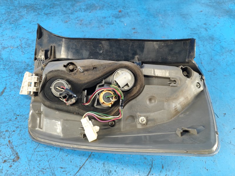 Фонарь наружный левый PRIUS - 30 09-17 Фонарь наружный левый PRIUS - 30 09-17