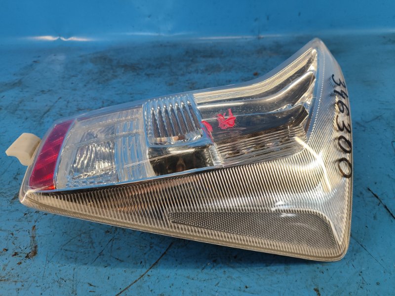 Фонарь наружный правый PRIUS - 30 09-17