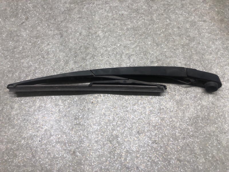 Поводок стеклоочистителя задний X-TRAIL/ROGUE T32 13-20