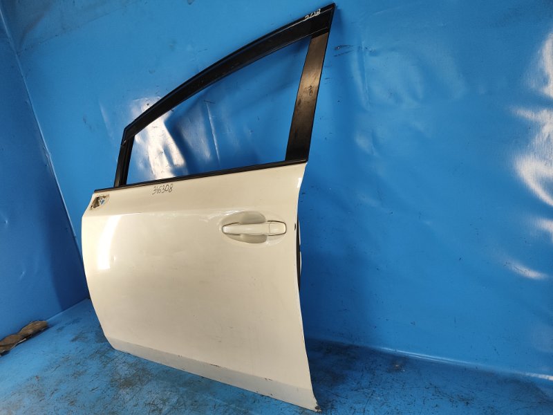 Дверь передняя левая TOYOTA PRIUS PLUS 11-14 Дверь передняя левая TOYOTA PRIUS PLUS 11-14