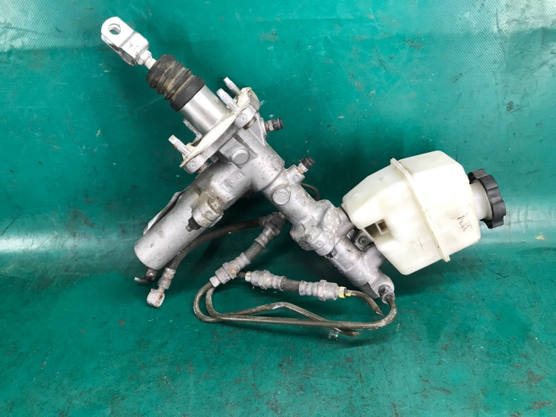 Запчасть главный тормозной цилиндр HYUNDAI SONATA YF 10-14 2011 2.4 G4KK 58500-4R101 Б/У Главный тормозной цилиндр HYUNDAI SONATA YF 10-14 2011 2.4 G4KK 58500-4R101 Б/У