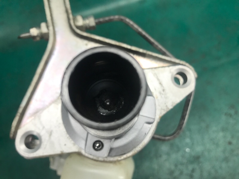 Главный тормозной цилиндр CAMRY 40 06-11 2008 2.4 2AZFE