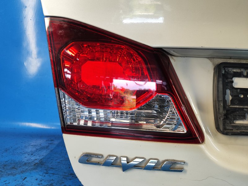 Крышка багажника CIVIC 4D 06-11