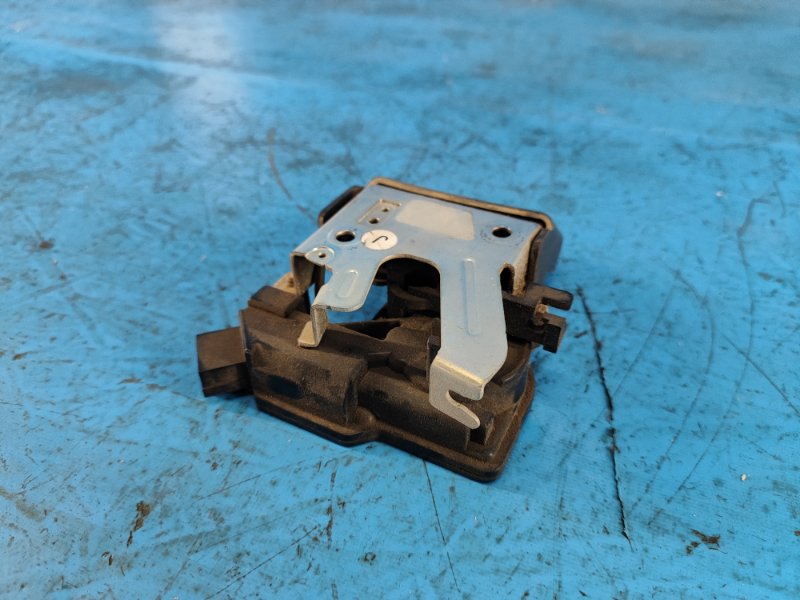 Замок крышки багажника HONDA CIVIC 4D 06-11
