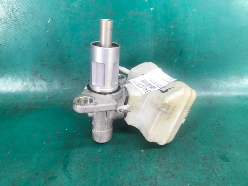 Запчасть главный тормозной цилиндр AUDI Q5 08-16 2014 CPMB 2.0 TFSI 8K0 611 021 A Б/У Главный тормозной цилиндр AUDI Q5 08-16 2014 CPMB 2.0 TFSI 8K0 611 021 A Б/У