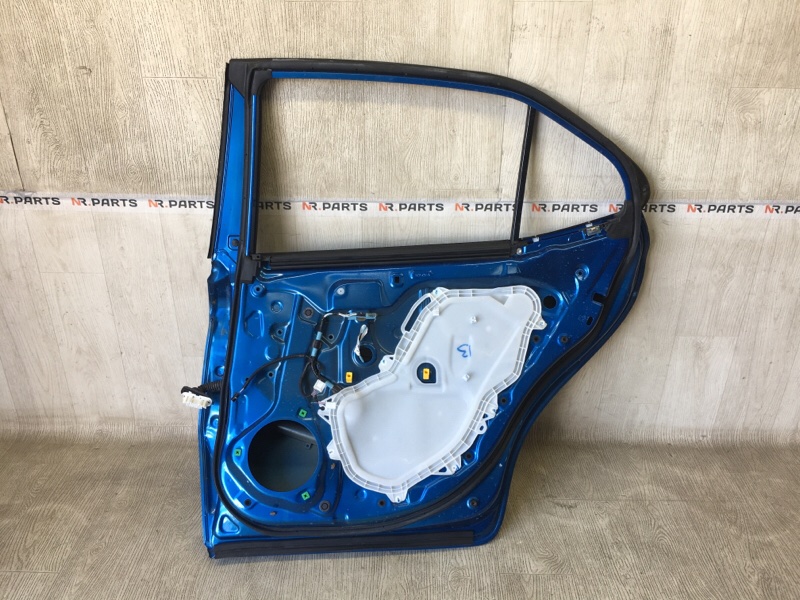 Дверь задняя правая CAMRY 70 17- 2019 2.5 A25AFKS Дверь задняя правая CAMRY 70 17- 2019 2.5 A25AFKS